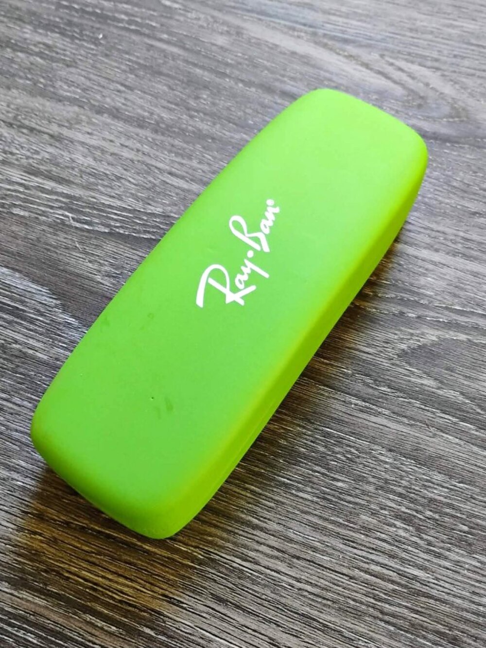 Ray Ban Gatto Hard Clamshell Sunglasses/Eyeglasses Case